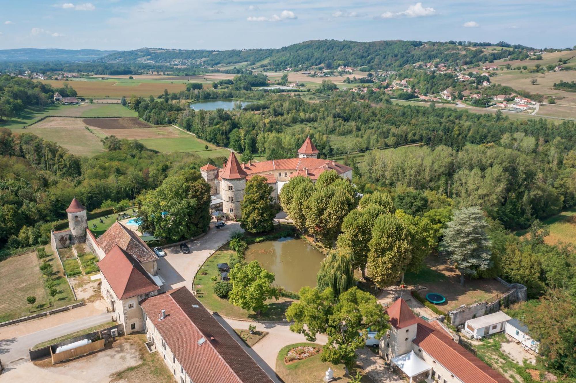 Les Dependances De Chapeau Cornu Vignieu Экстерьер фото